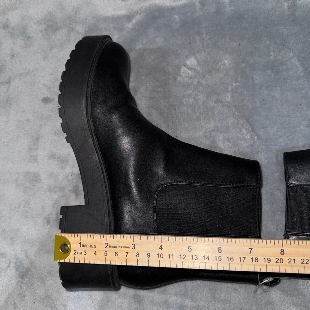American Eagle Women Chelsea Platform Ankle Boots 9 Black Faux Leather Lug Sole